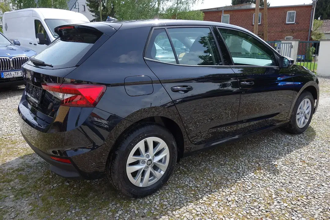 Skoda Fabia - Thumbnail 9