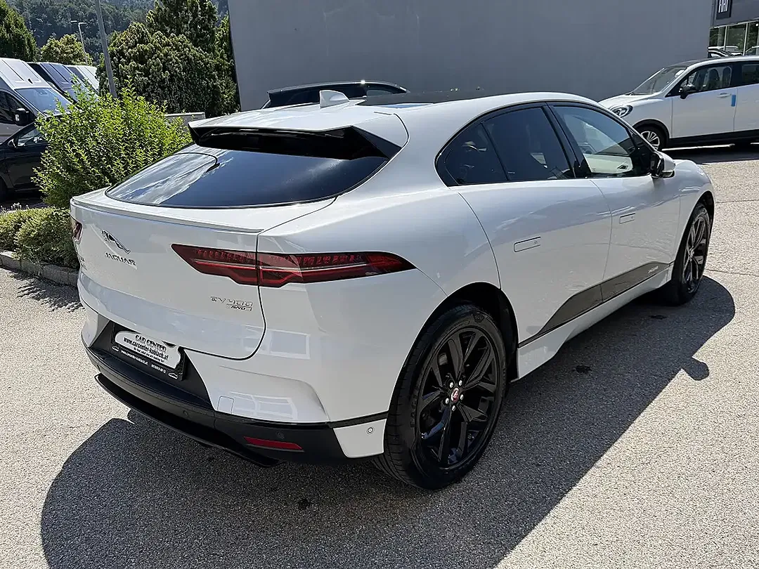 Jaguar I-Pace - Thumbnail 5