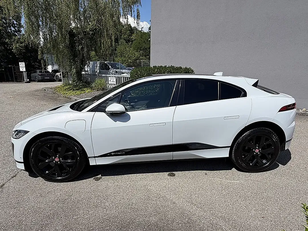 Jaguar I-Pace - Thumbnail 8