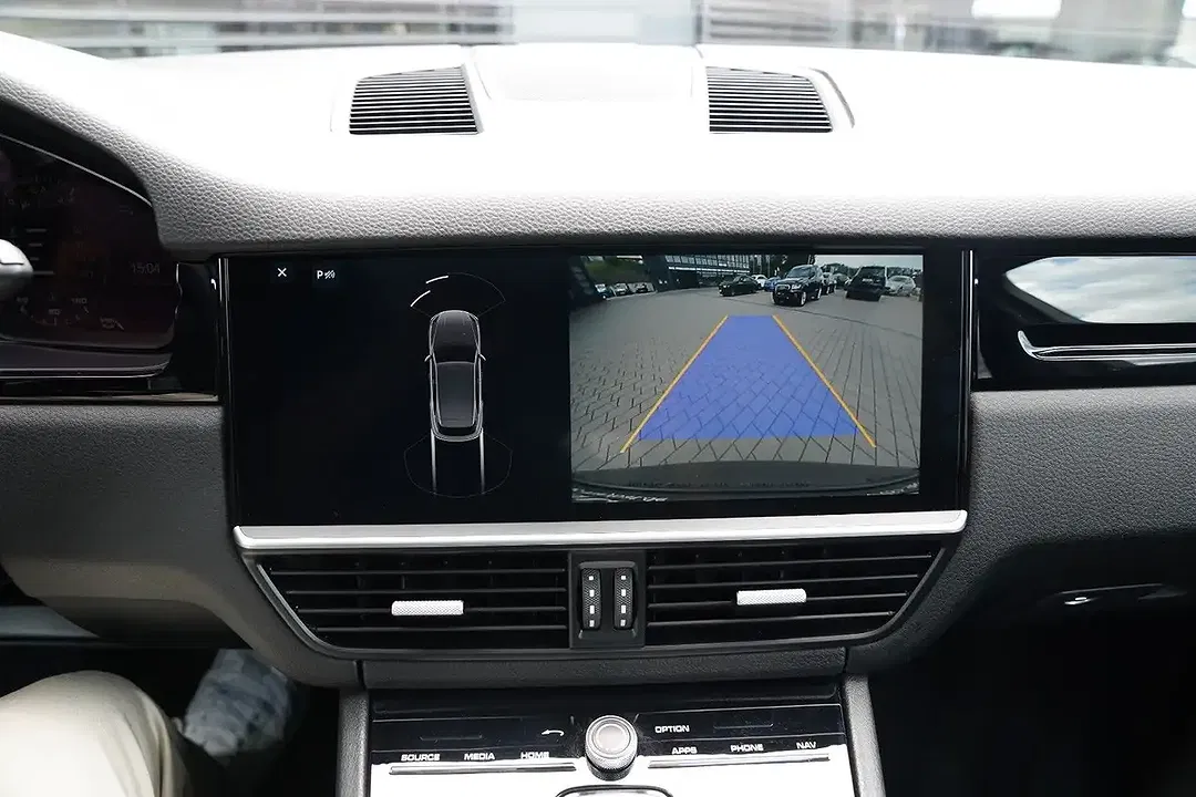 Porsche Cayenne - Thumbnail 15
