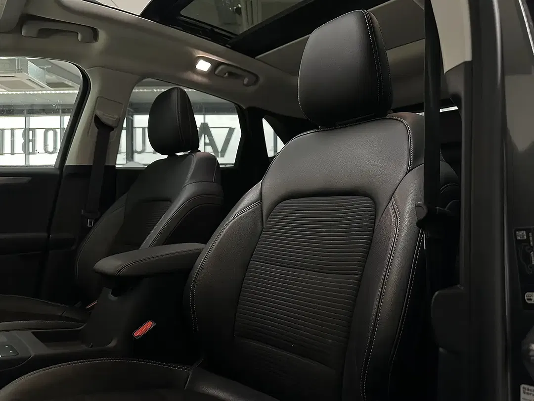 Ford Kuga - Thumbnail 12