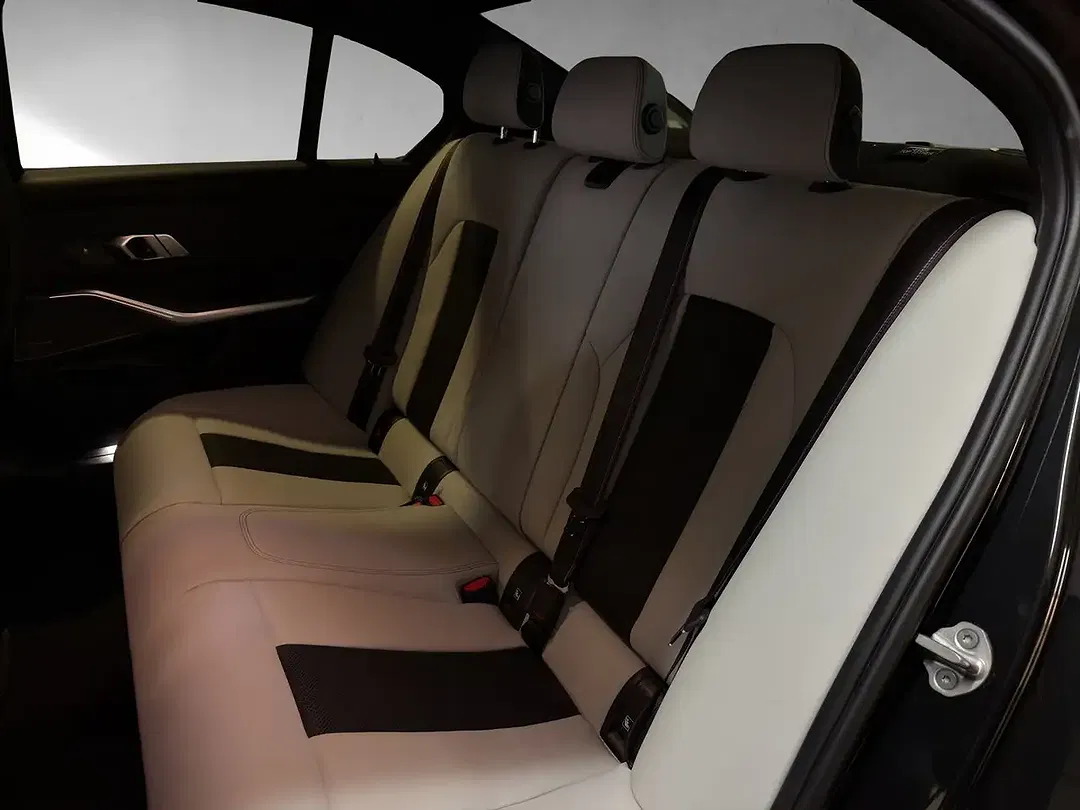 BMW M3 - Thumbnail 11