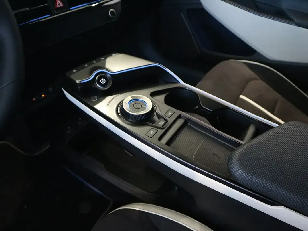 Kia EV6 - Thumbnail 12