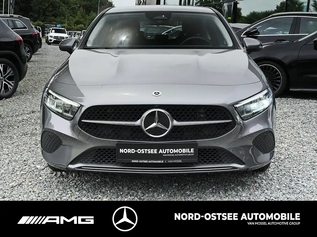 Mercedes-Benz A 180 - Thumbnail 2