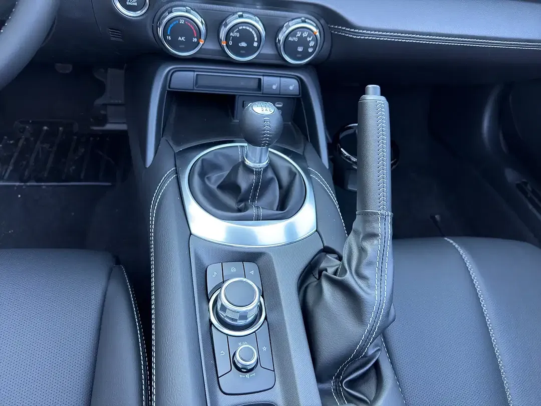 Mazda MX-5 - Thumbnail 10