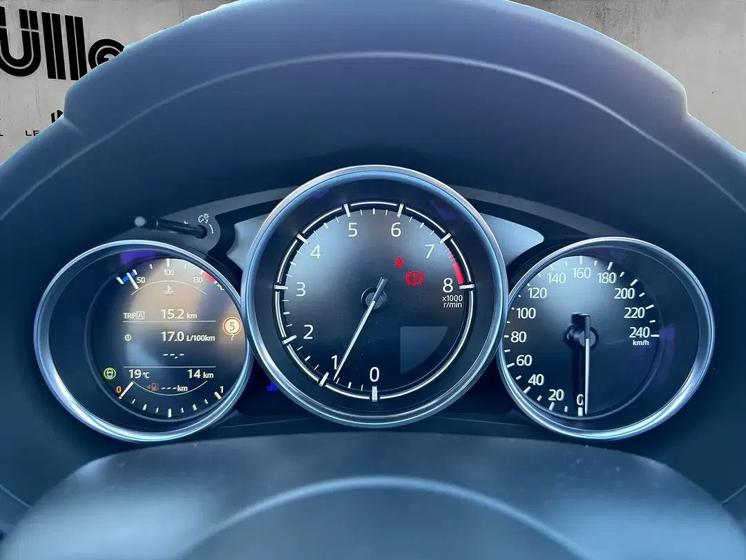 Mazda MX-5 - Thumbnail 11
