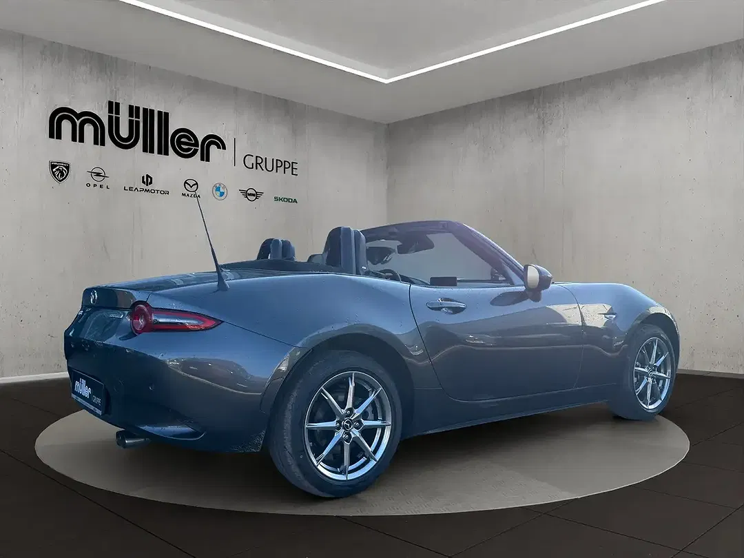 Mazda MX-5 - Thumbnail 2