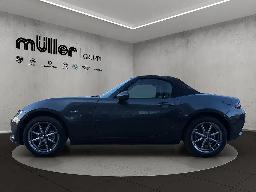 Mazda MX-5 - Thumbnail 4