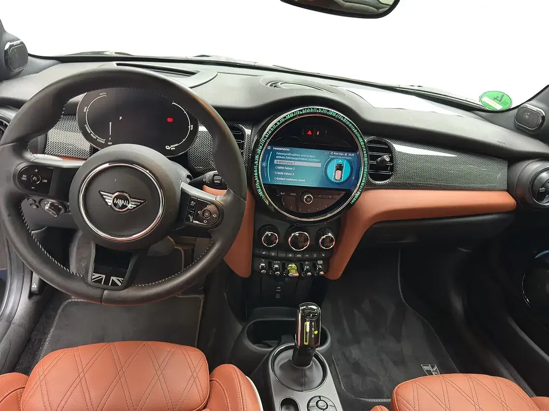 MINI Cooper SE - Thumbnail 2