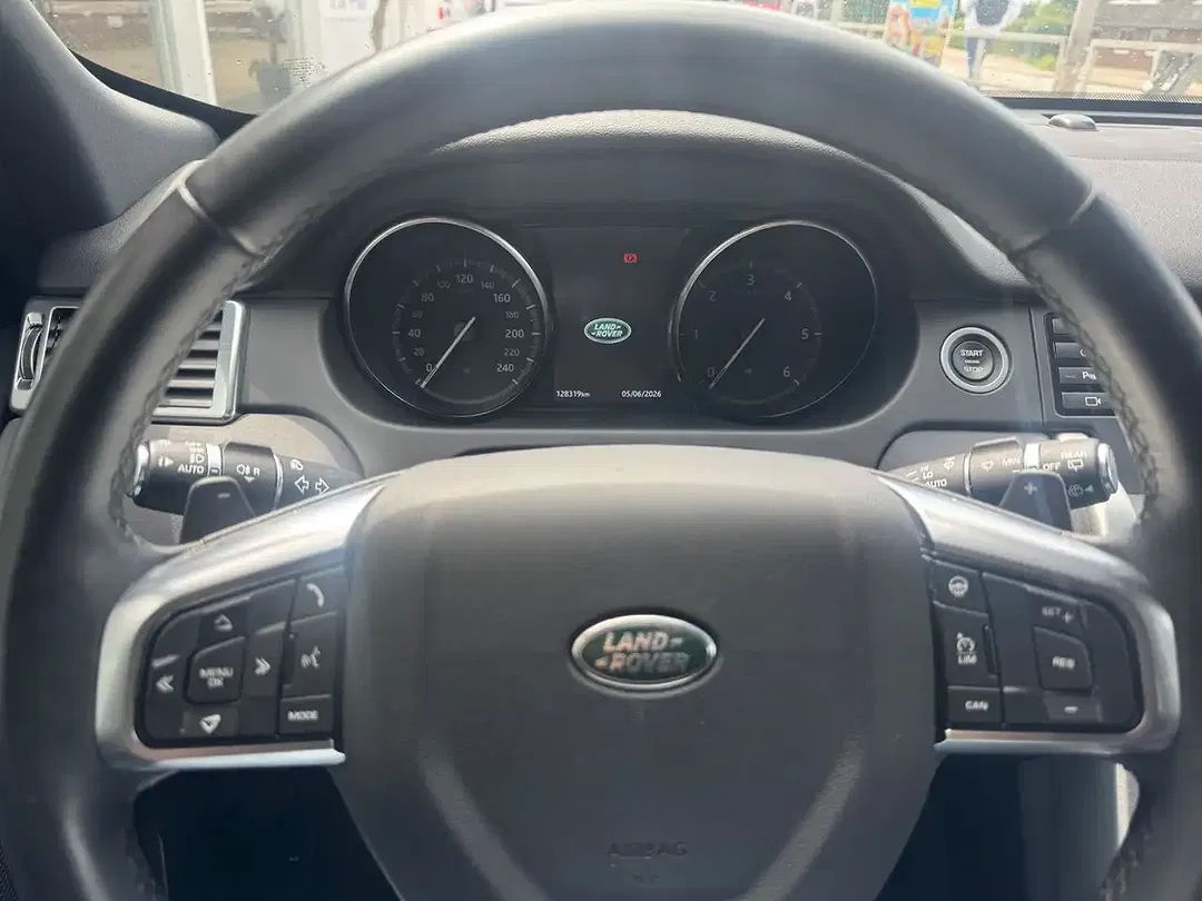 Land Rover Discovery Sport - Thumbnail 14