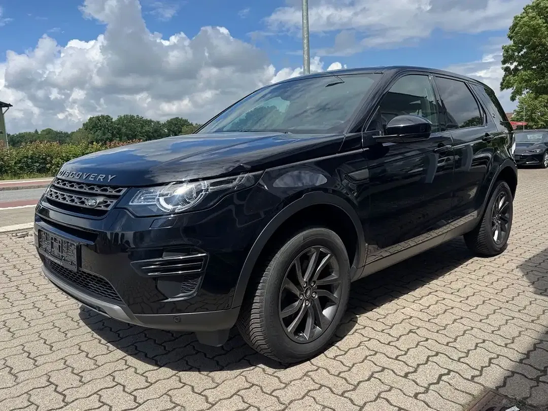 Land Rover Discovery Sport - Thumbnail 3