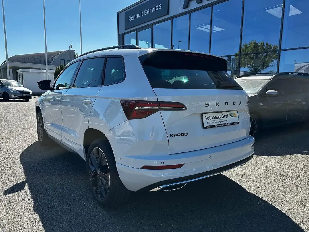 Skoda Karoq - Thumbnail 4