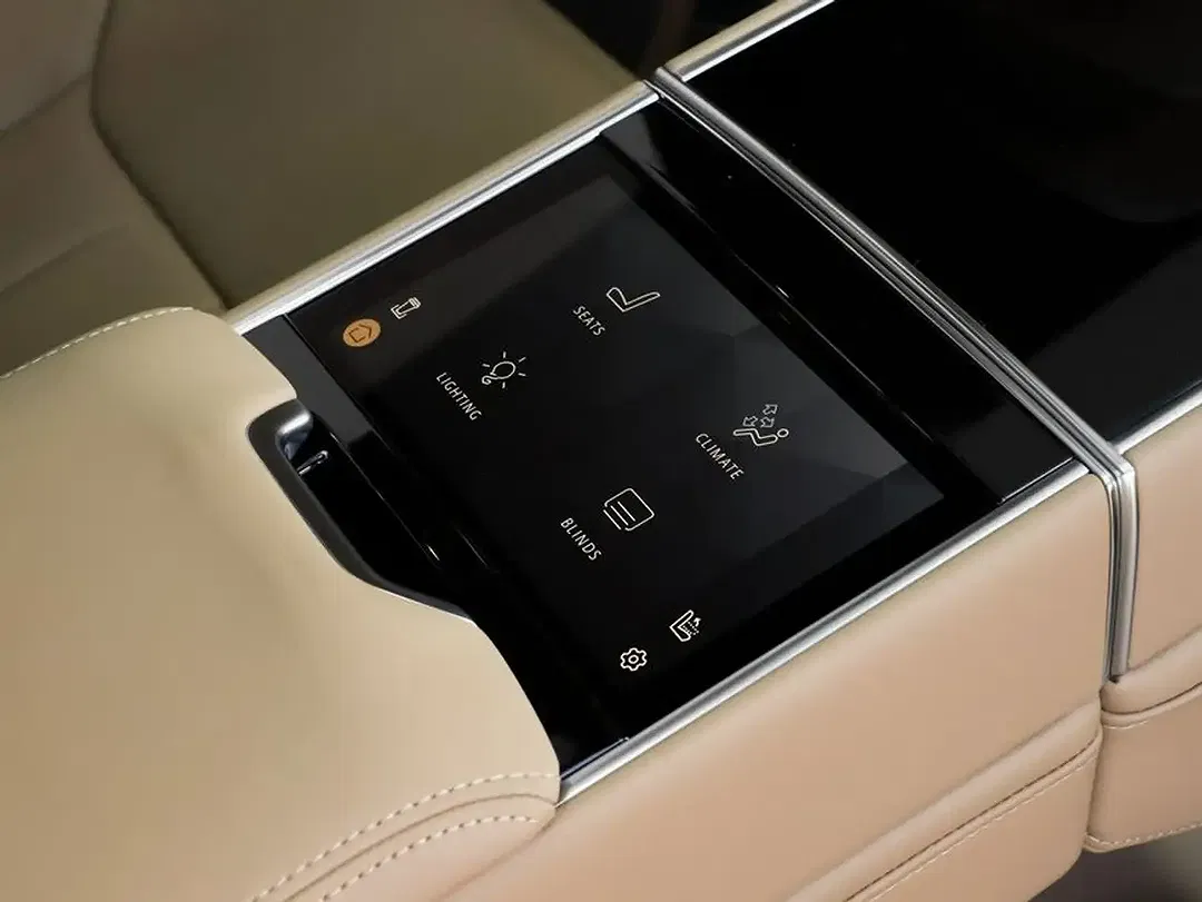 Land Rover Range Rover - Thumbnail 11