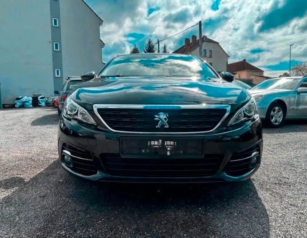 Peugeot 308 - Thumbnail 2