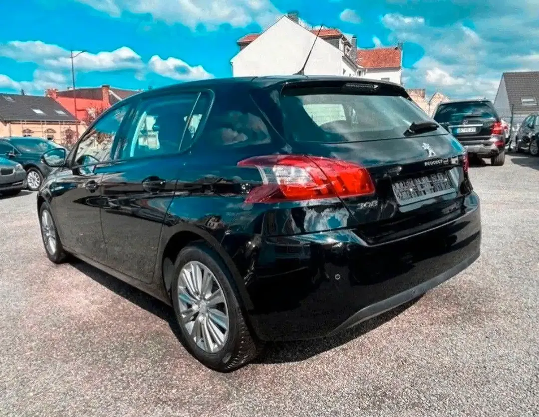 Peugeot 308 - Thumbnail 4
