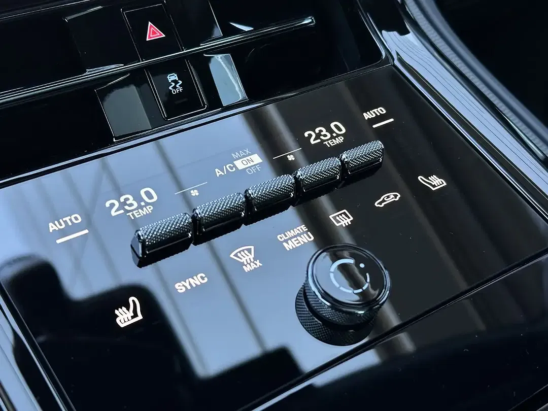 Porsche Panamera - Thumbnail 11