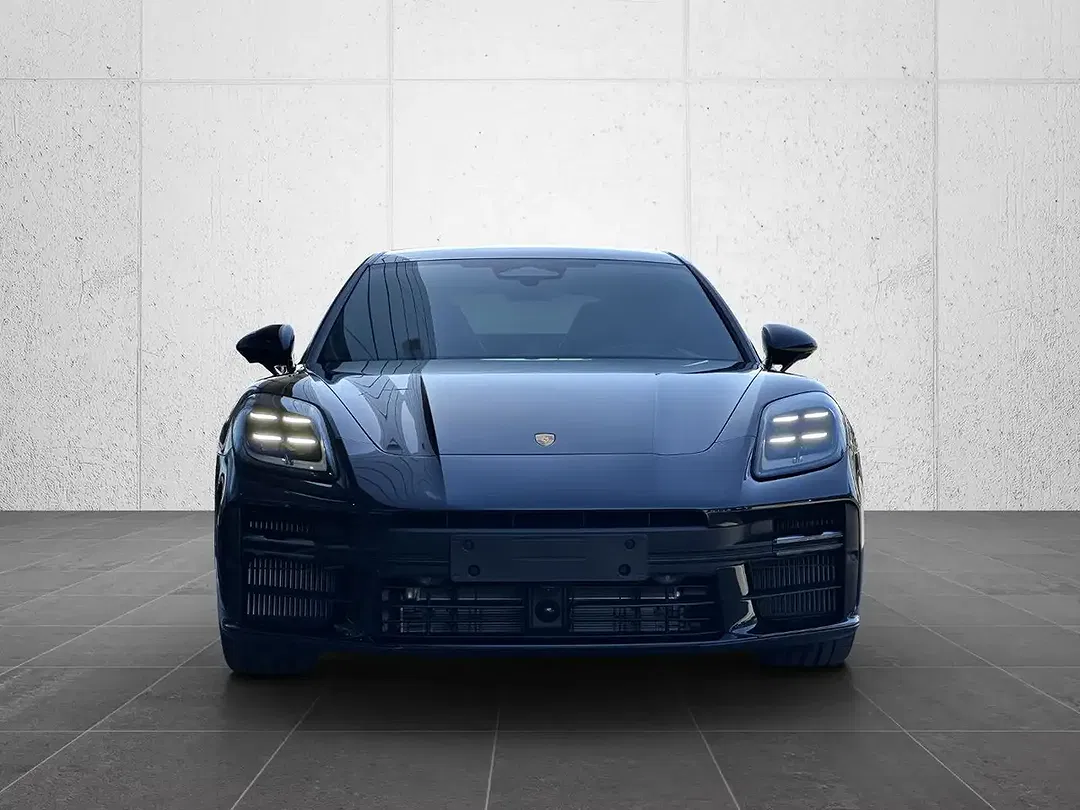 Porsche Panamera - Thumbnail 4