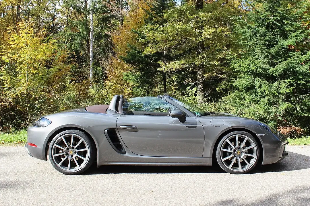 Porsche Boxster - Thumbnail 2