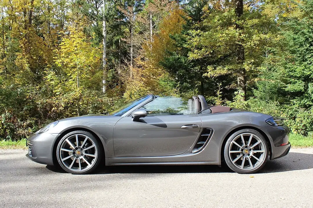 Porsche Boxster - Thumbnail 5
