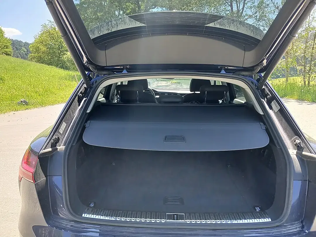 Audi e-tron - Thumbnail 10