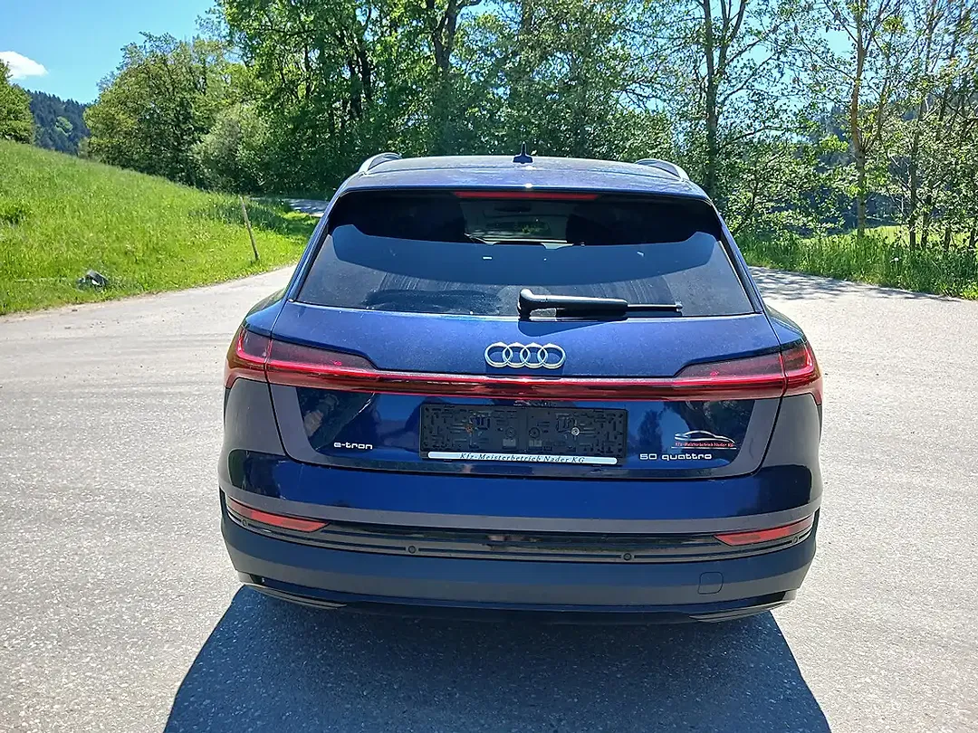 Audi e-tron - Thumbnail 8