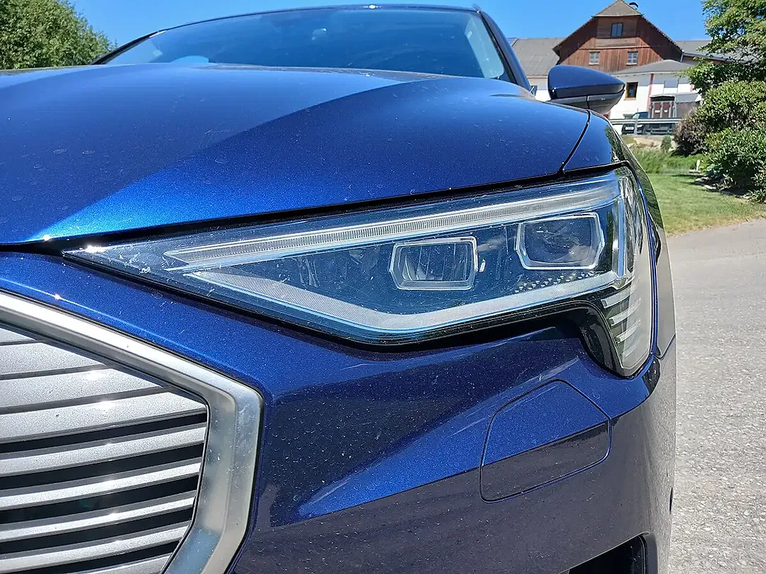 Audi e-tron - Thumbnail 9