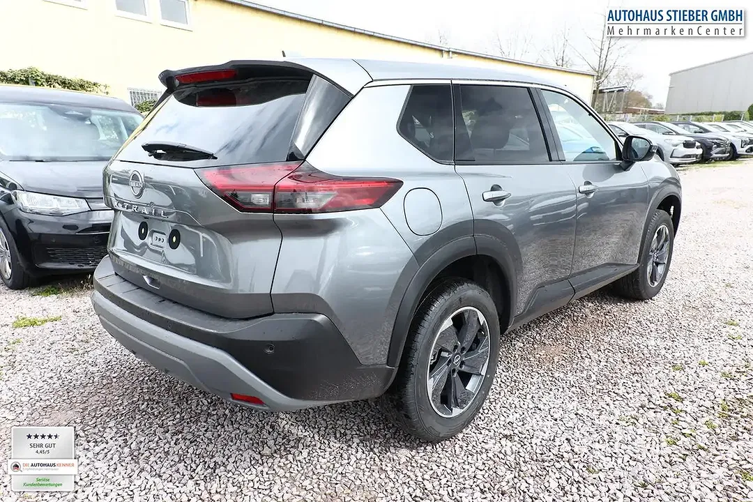 Nissan X-Trail - Thumbnail 3
