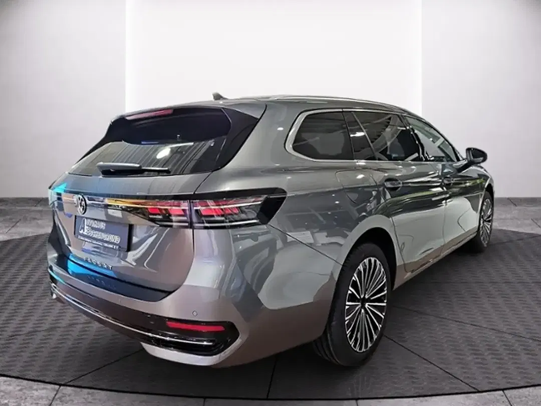 Volkswagen Passat Variant - Thumbnail 6