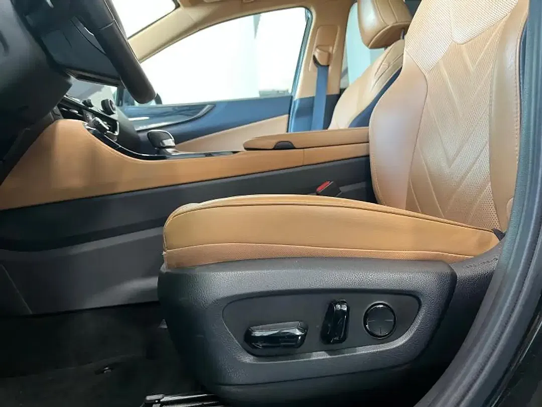 Lexus NX 450h+ - Thumbnail 12