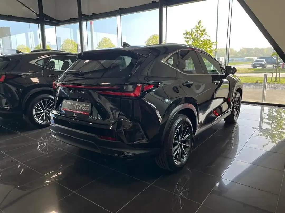 Lexus NX 450h+ - Thumbnail 4