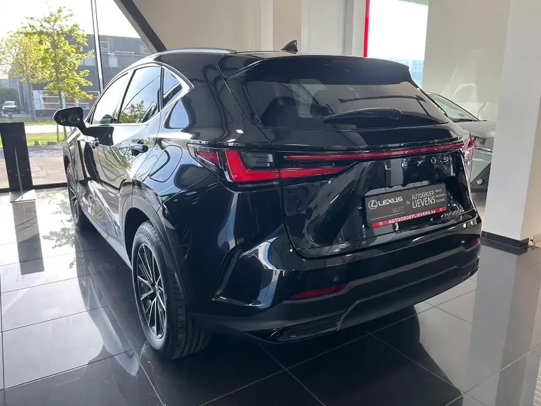 Lexus NX 450h+ - Thumbnail 6