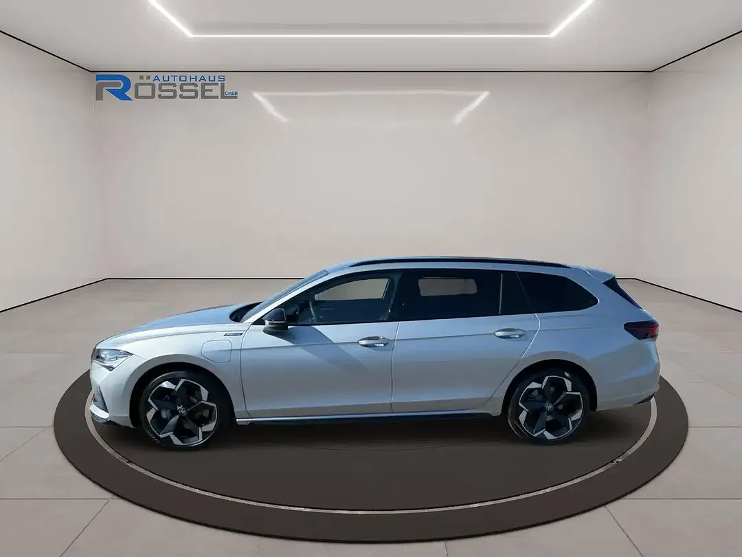 Skoda Superb - Thumbnail 3