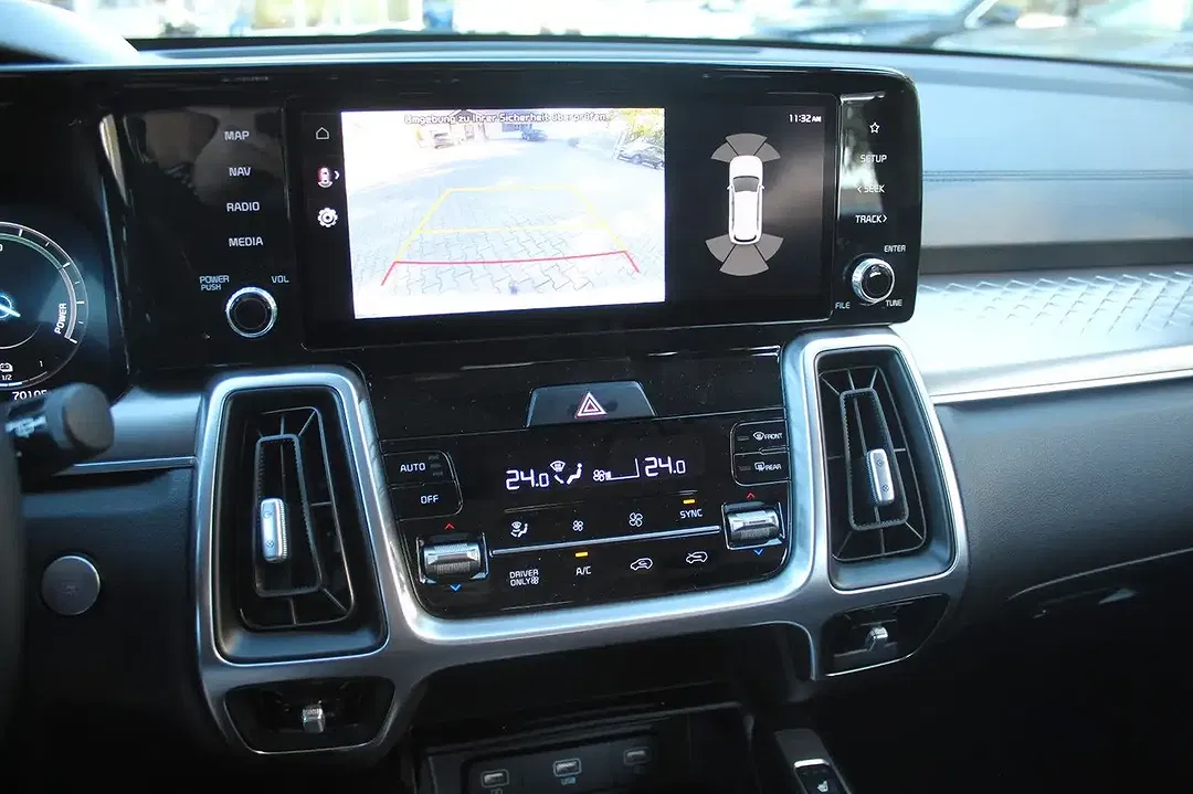 Kia Sorento - Thumbnail 10
