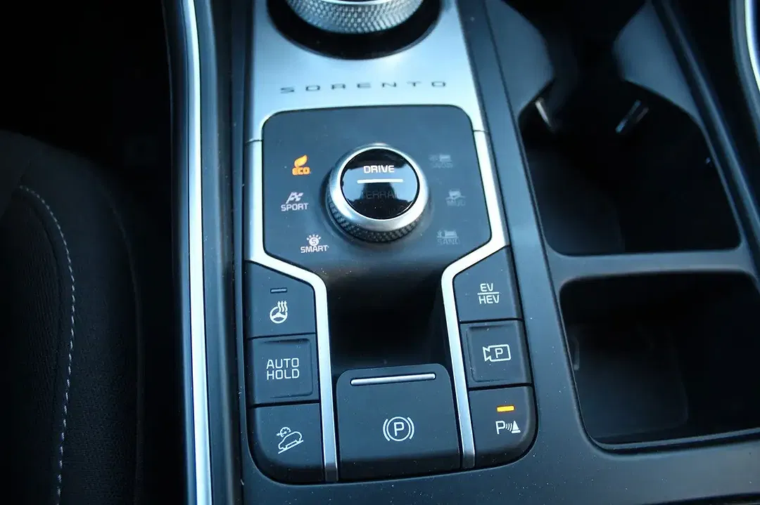 Kia Sorento - Thumbnail 13