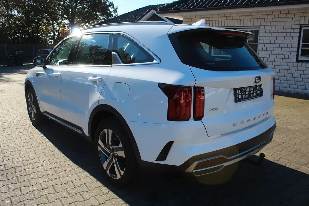 Kia Sorento - Thumbnail 8