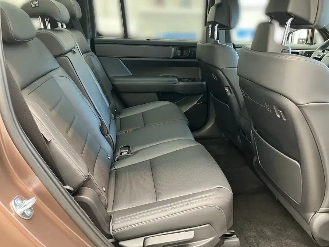 Hyundai SANTA FE - Thumbnail 13