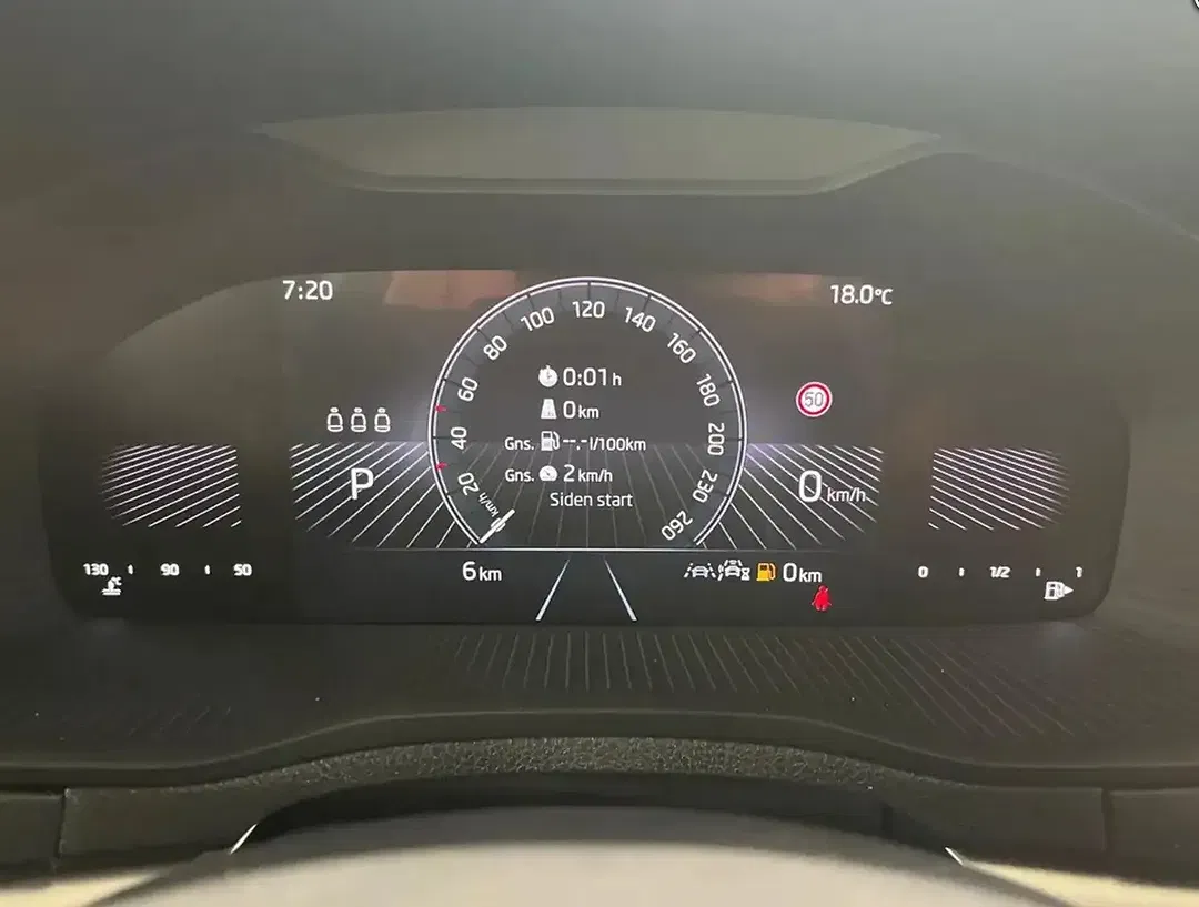 Skoda Karoq - Thumbnail 12