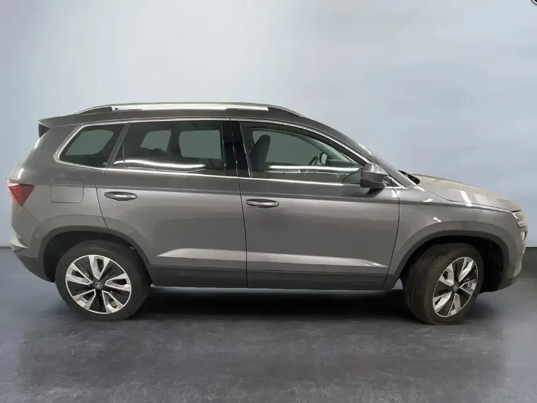 Skoda Karoq - Thumbnail 8