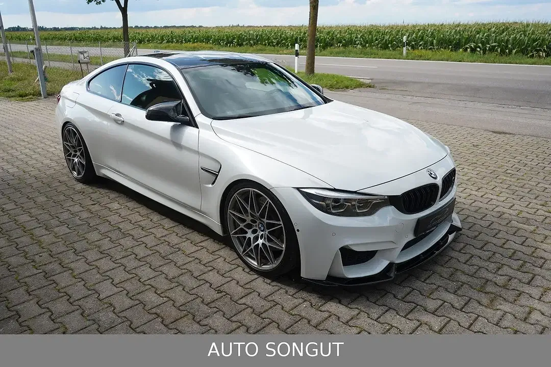 BMW M4 - Thumbnail 8
