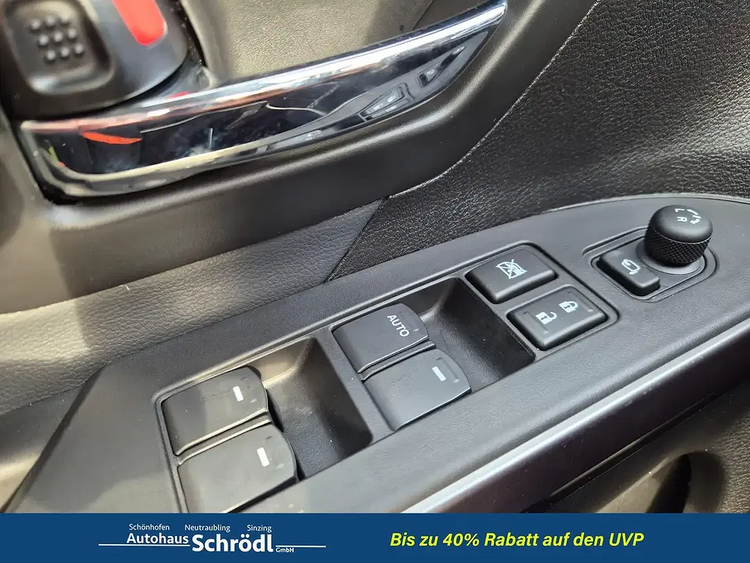 Suzuki S-Cross - Thumbnail 13
