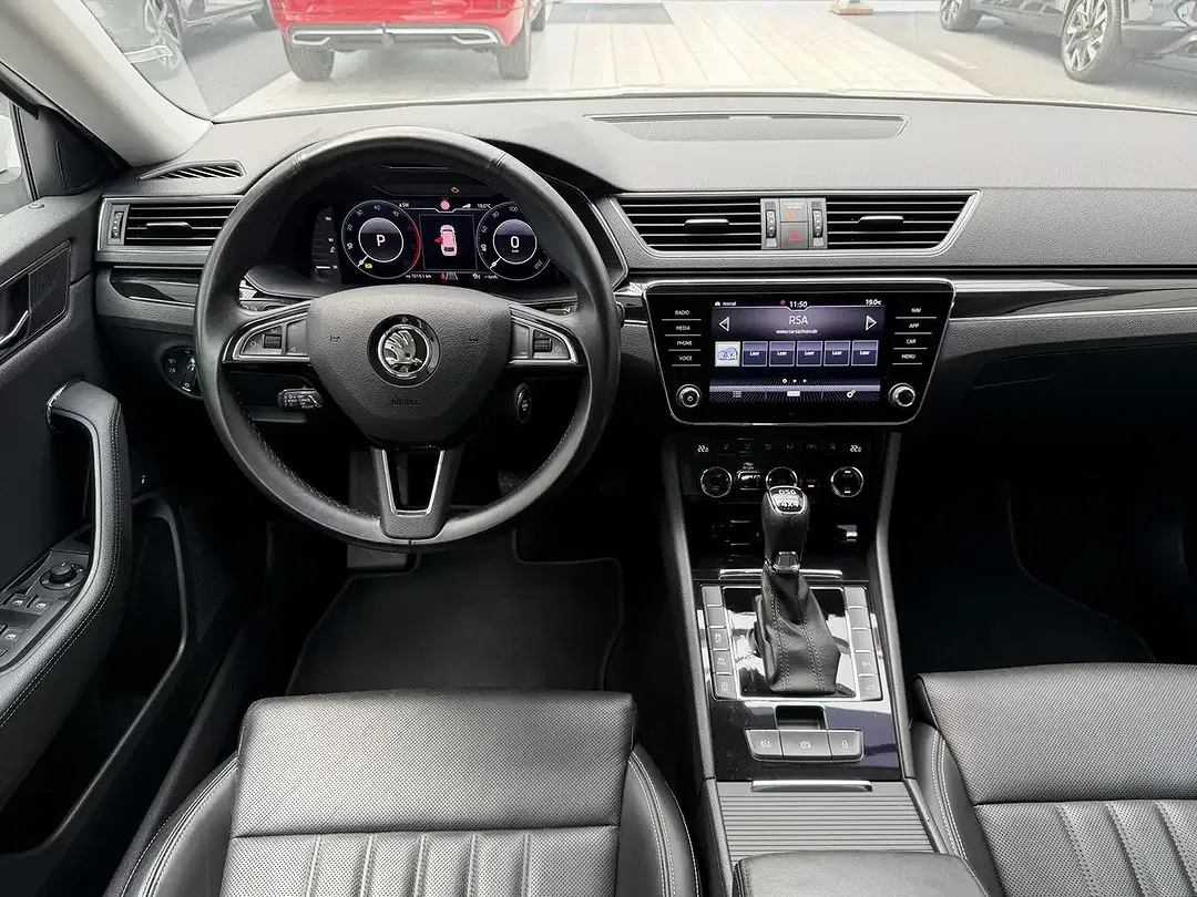 Skoda Superb - Thumbnail 11