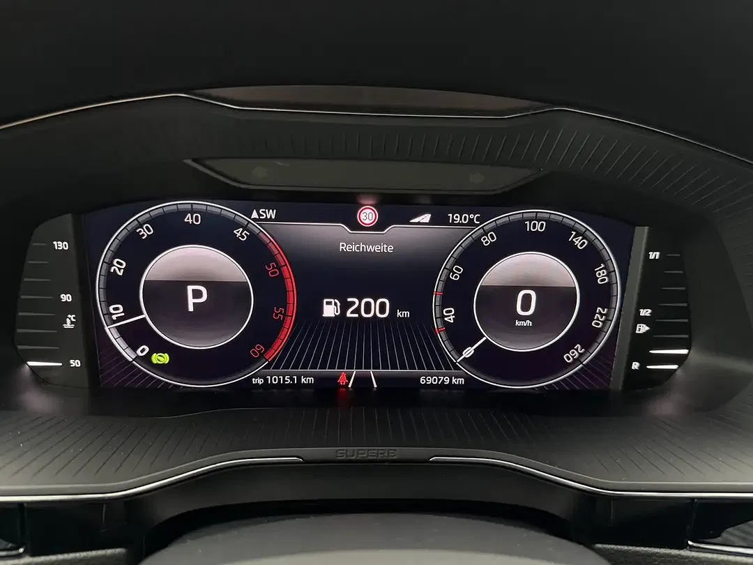 Skoda Superb - Thumbnail 14
