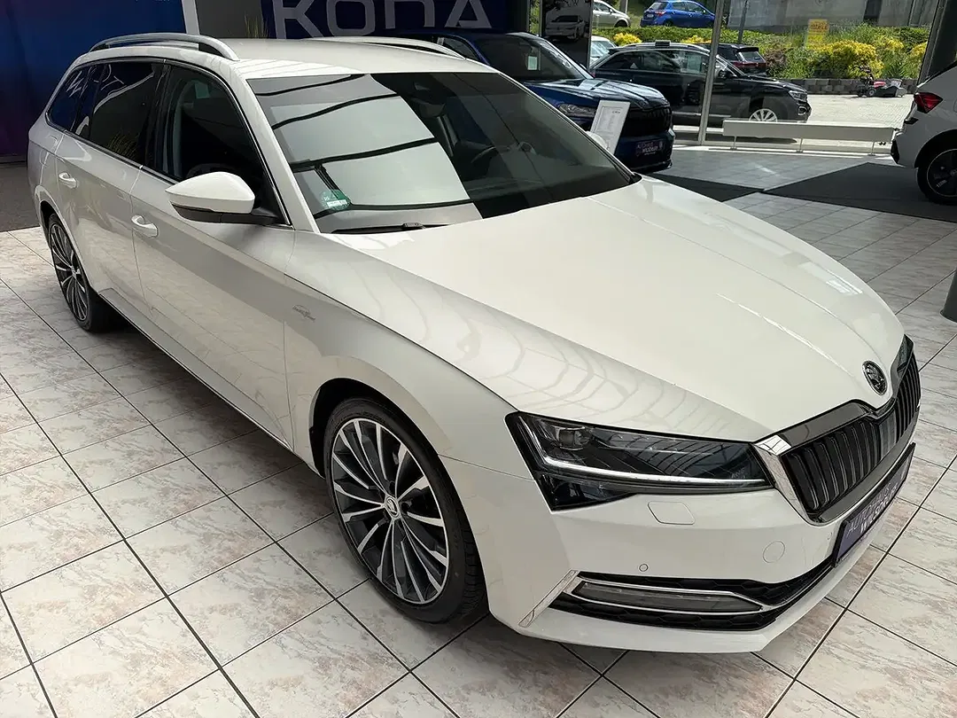Skoda Superb - Thumbnail 4
