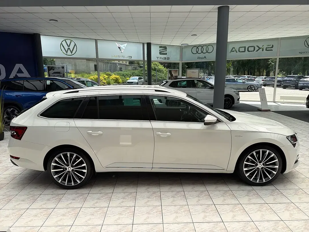 Skoda Superb - Thumbnail 5