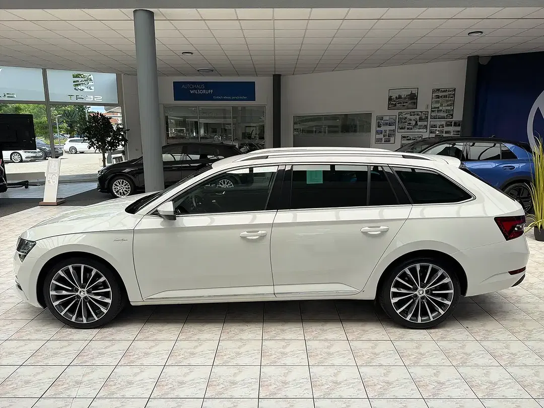 Skoda Superb - Thumbnail 9