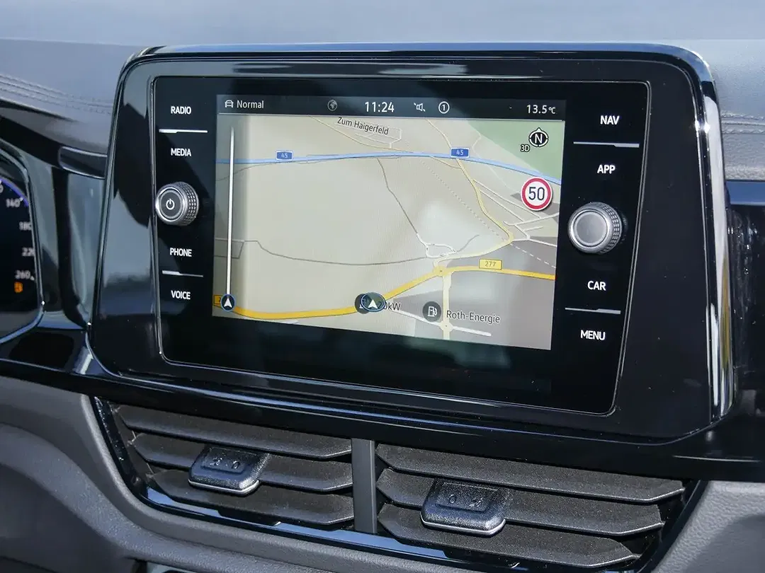 Volkswagen T-Roc - Thumbnail 7