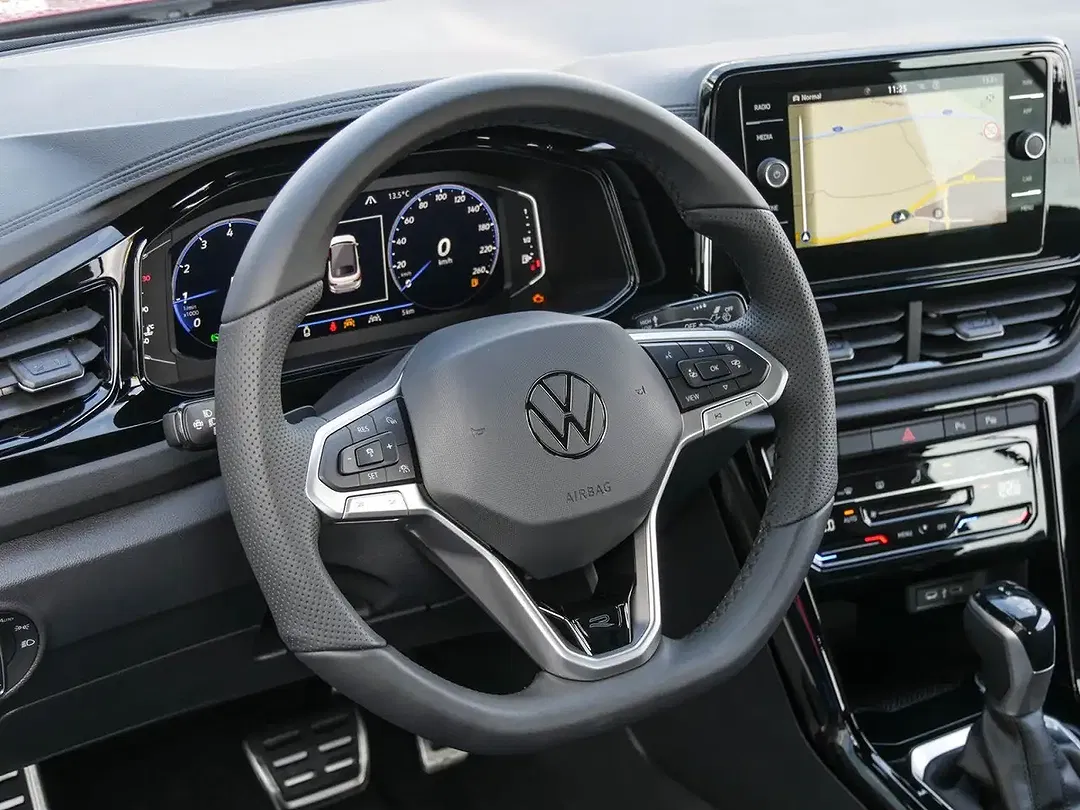 Volkswagen T-Roc - Thumbnail 9