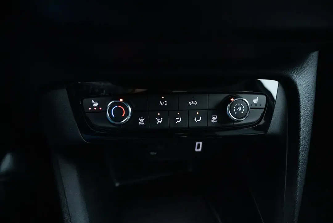 Opel Corsa - Thumbnail 10