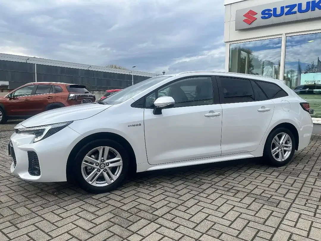 Suzuki Swace - Thumbnail 2