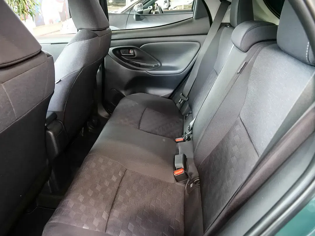 Toyota Yaris - Thumbnail 8